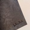 Laura tłoczenie iminienia w skórze - okładka na książeczkę zdrowia