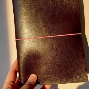 kładka na księżeczkę zdrowia brązowa i różowa gumka